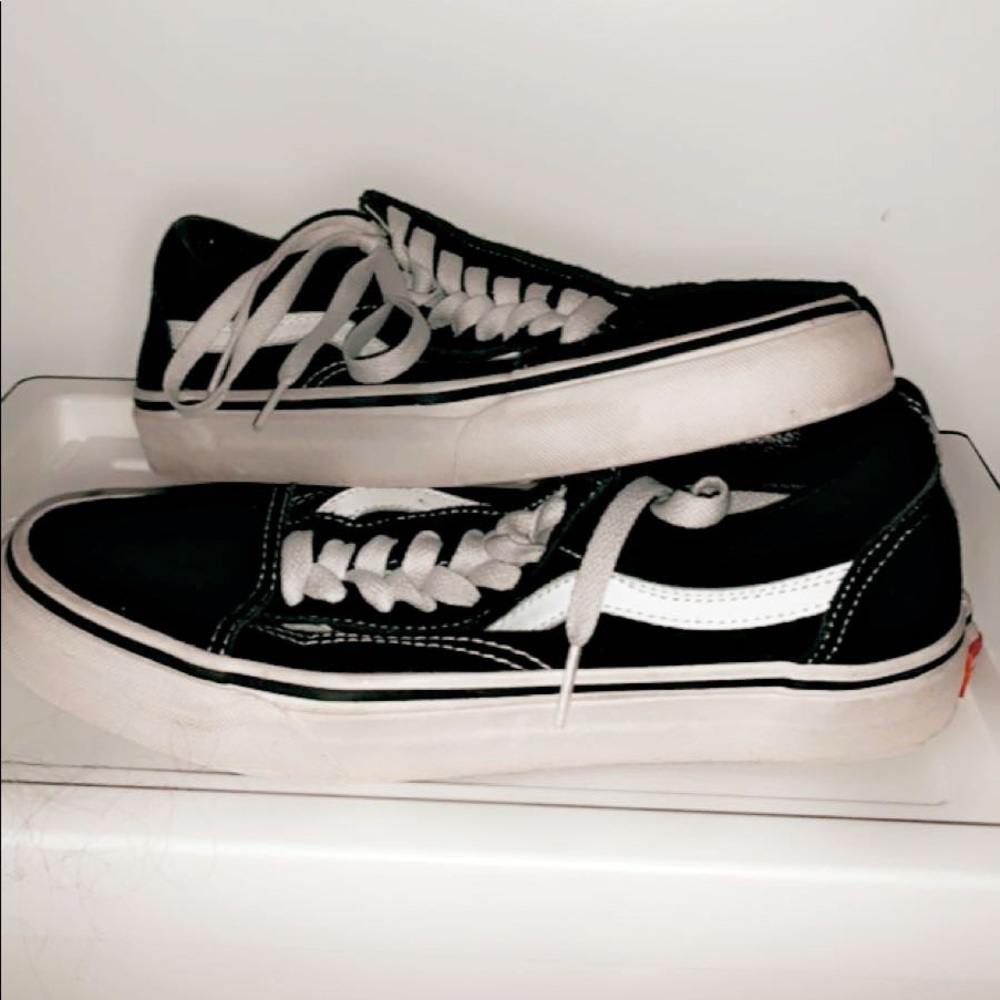 Vans old skools